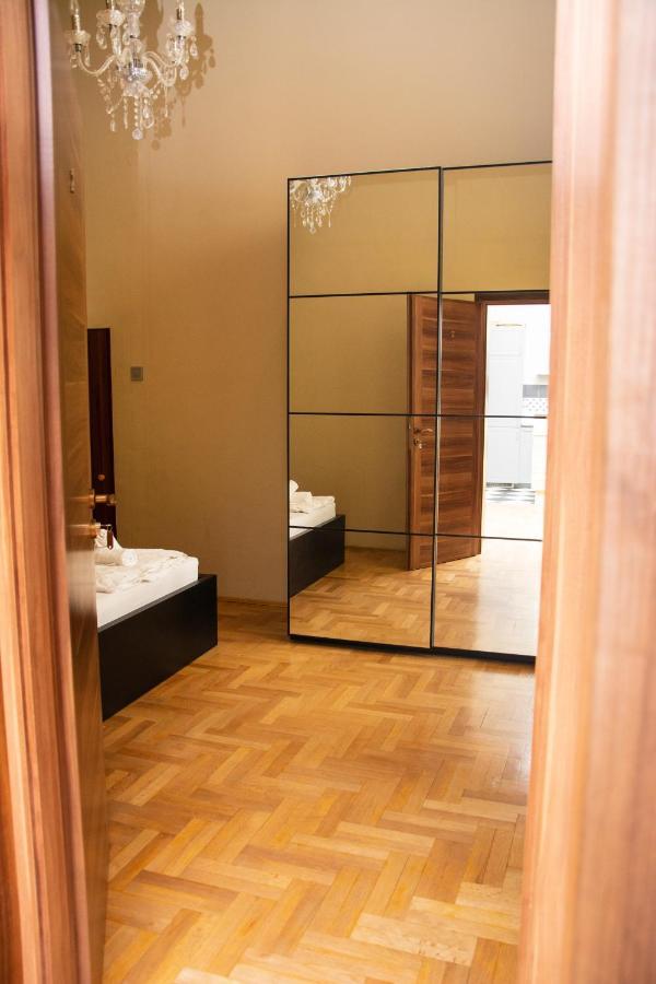 Andrassy Room Budapest Esterno foto